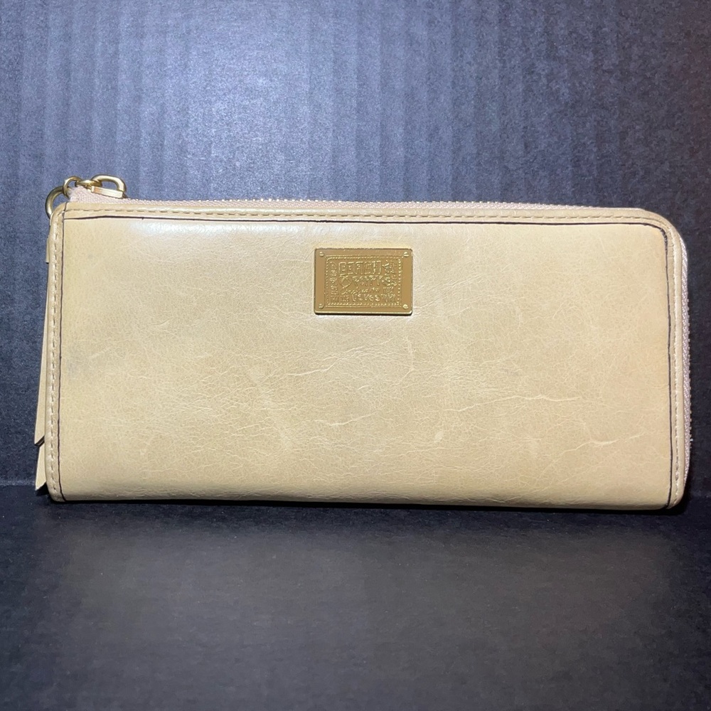 Coach Poppy Continental Wallet